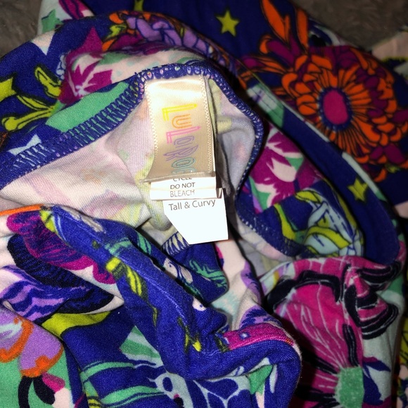 LuLaRoe Tall & Curvy Leggings - Picture 4 of 4